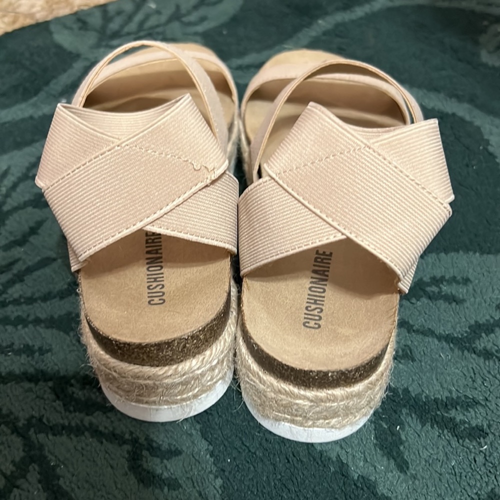 EUC Cushionaire Platform Espadrille Sandals Size 9.5 - Picture 3 of 3